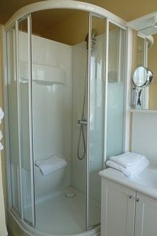 Logis Hotel Restaurant Du Commerce Pont-d'Ouilly Ngoại thất bức ảnh